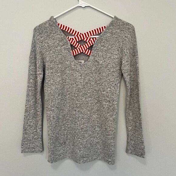 Poof! Girls Long Sleeve Christmas Top Size Medium - Picture 2 of 7